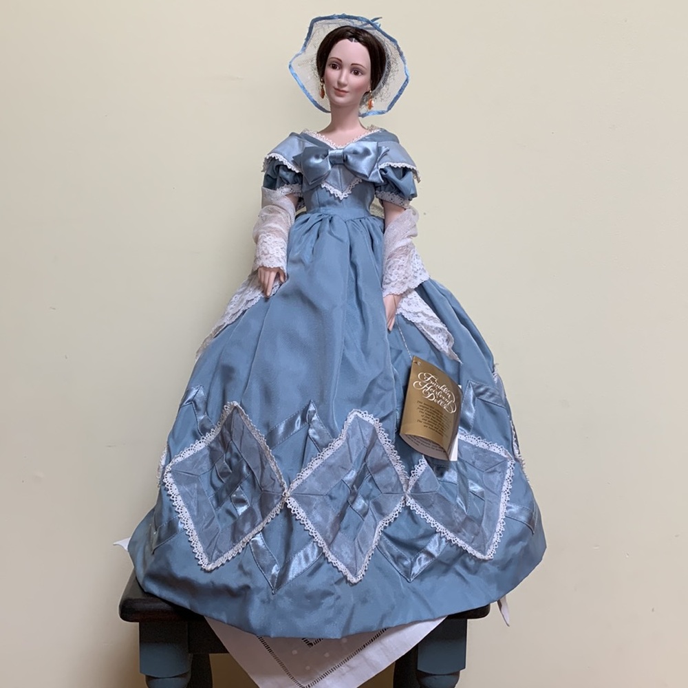 Gone With the Wind Melanie Wilkes 19 inches tall fine bisque porcelain doll.